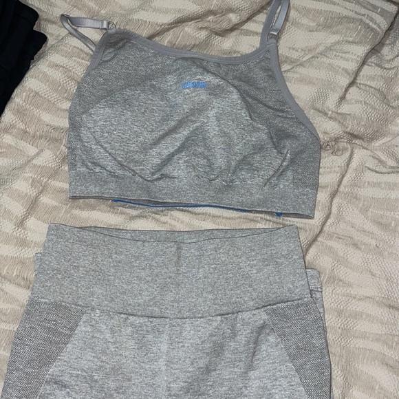 Gymshark grey set - Picture 2 of 3